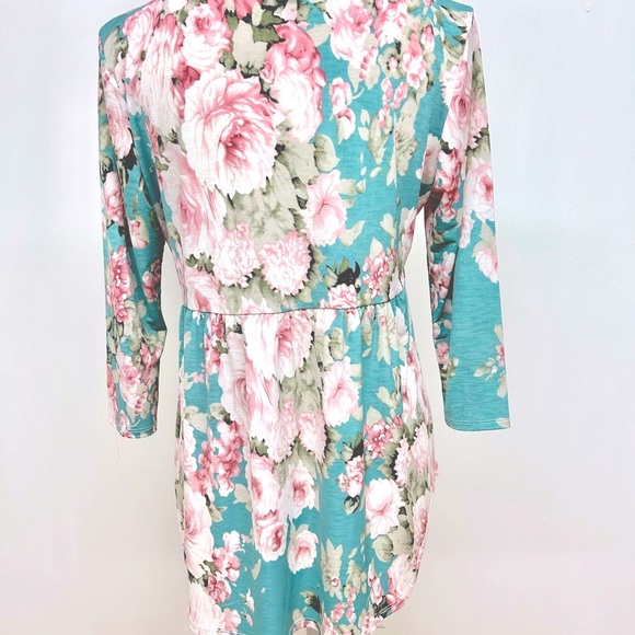 Baby Doll Floral Blouse Size Medium - Picture 2 of 4